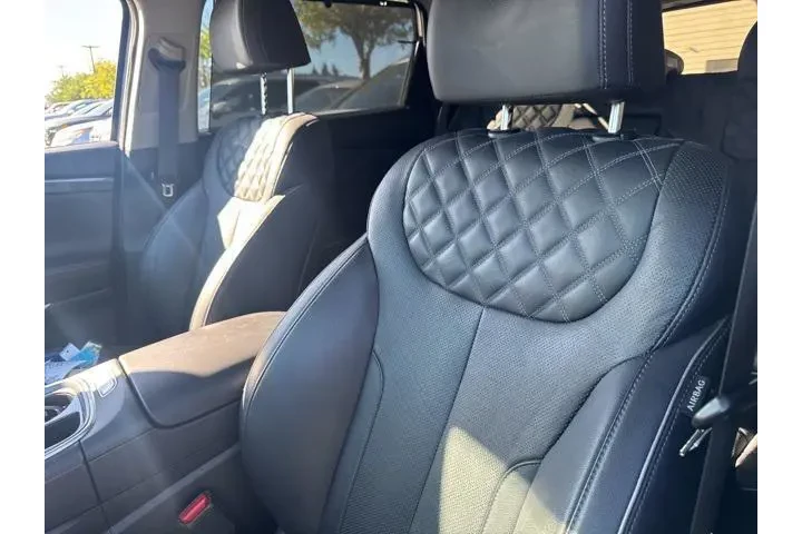 $27900 : Hyundai SANTA FE Plug-In Hyb image 6