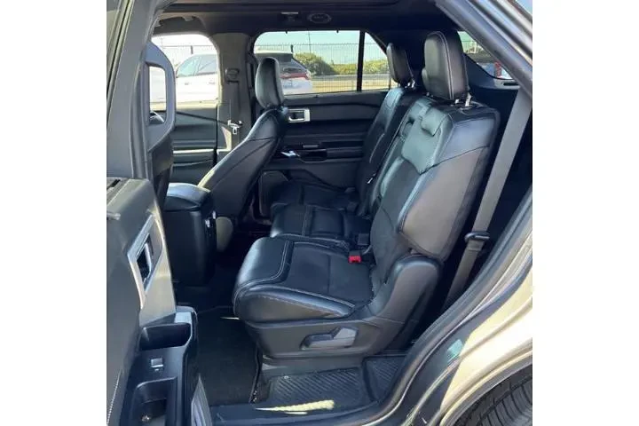 $39000 : Ford Explorer 2022 AWD ST 4d image 3
