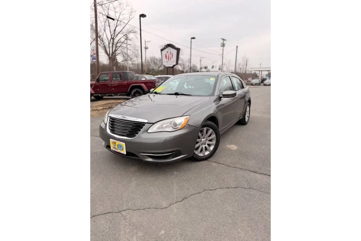 $8995 : 2012 200 Touring image 5