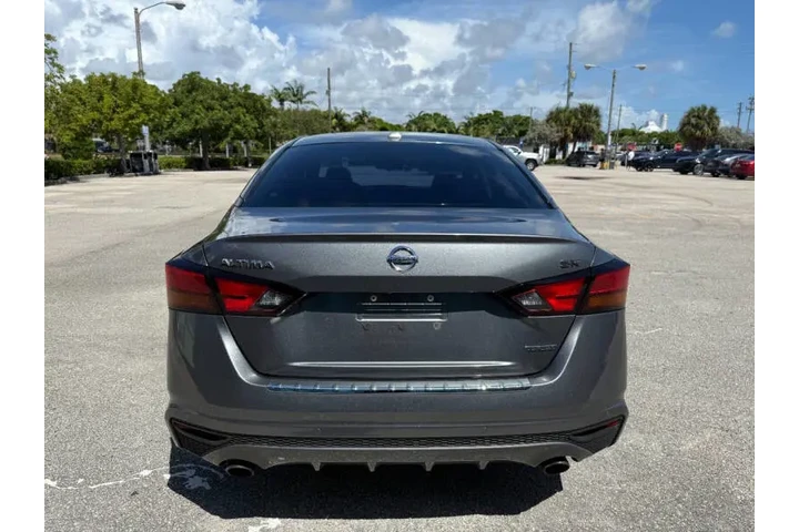 $12995 : 2021 Altima 2.0 SR image 7