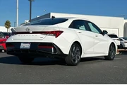 $29359 : Hyundai ELANTRA Hybrid 2025 thumbnail