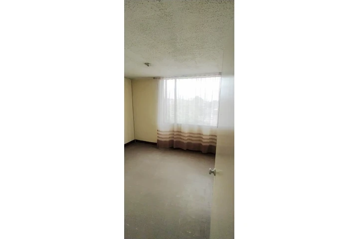 $600000 : Arriendo habitación amoblada image 3