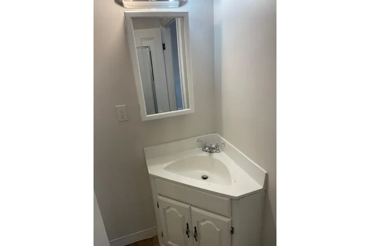 $1100 : El Monte, CA ya está terminado image 3