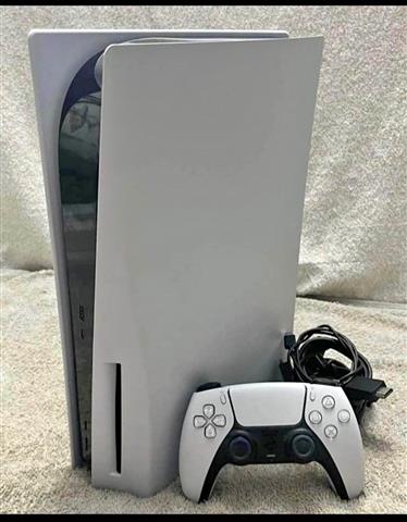 $400 : Playstation 5 image 1