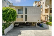 $1900 : 2 Bed Apartment in Central LA thumbnail