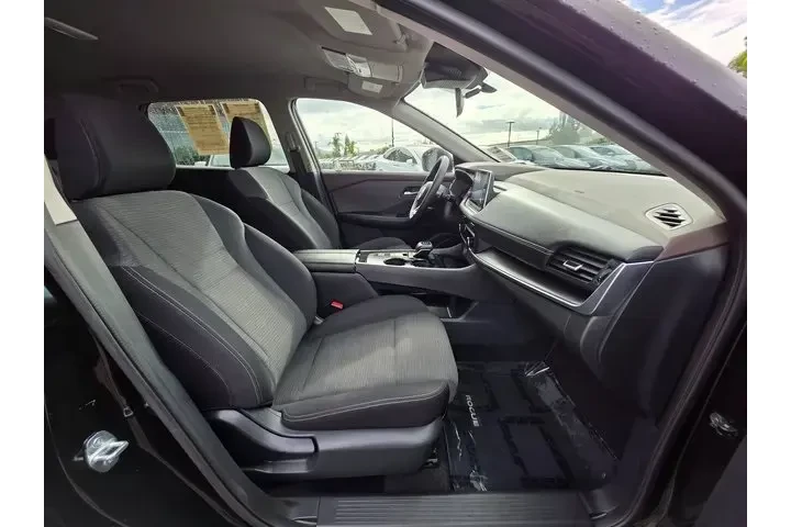 $19958 : Nissan Rogue 2023 SV 4dr Cro image 10