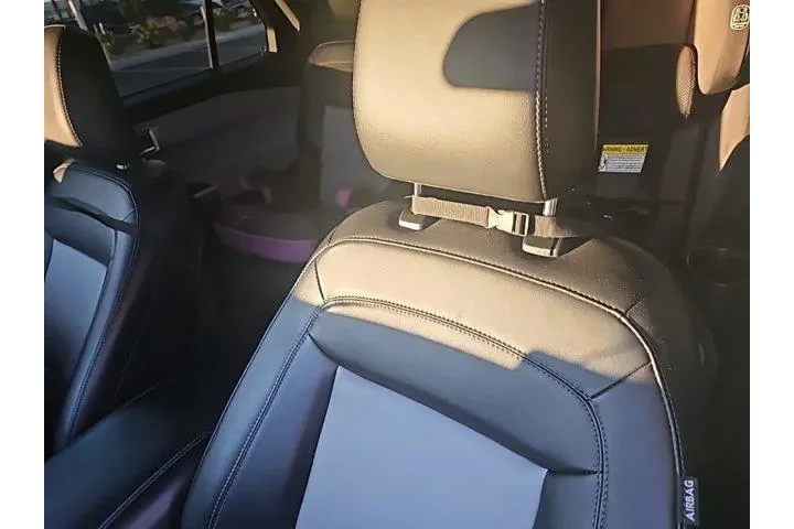 $29425 : Ford Explorer 2023 XLT 4dr S image 3