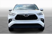 $29998 : Toyota Highlander 2021 AWD X thumbnail