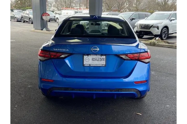 $16647 : Nissan Sentra 2025 SV 4dr Se image 6