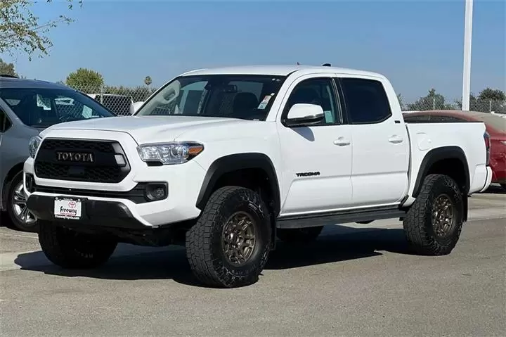 $39850 : Tacoma Trail Edition image 10