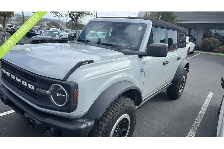 $39988 : Ford Bronco 2023 4x4 Base Ad image 1