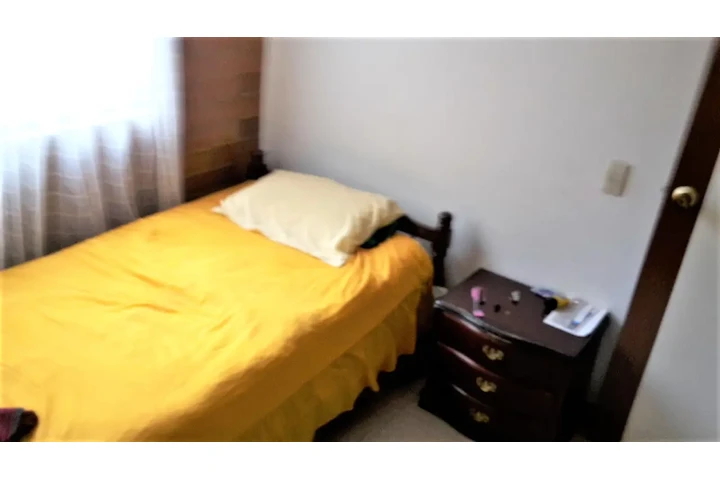 $850000 : HABITACION CABALLERO BAÑO PRIV image 1