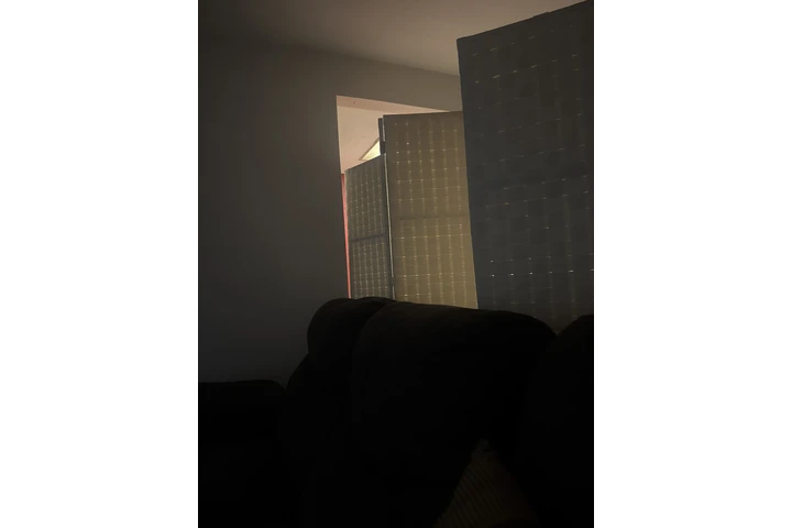 $1000 : Cuarto de renta image 1