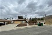 $3800 : Casa en Moreno Valley thumbnail