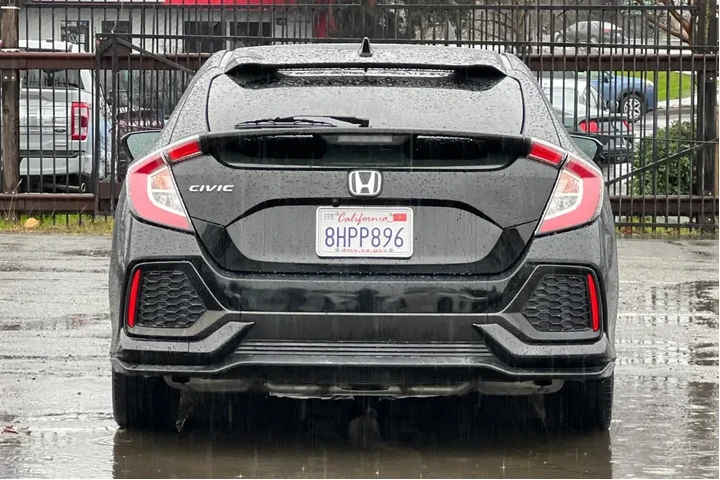 $17400 : Honda Civic 2018 EX 4dr Hatc image 5