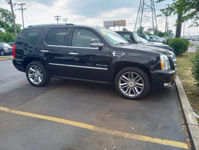 $12900 : 2013 Escalade Platinum Edition image 4