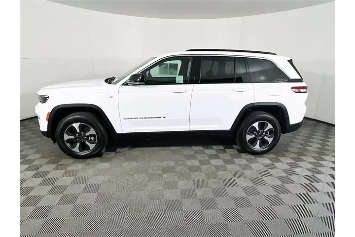 $39900 : Jeep Grand Cherokee 2025 4x4 image 4
