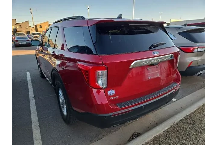 $34500 : Ford Explorer 2024 XLT 4dr S image 2