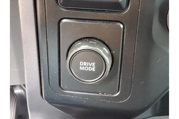 $28988 : Ford F-150 2023 4x2 XLT 4dr image 10