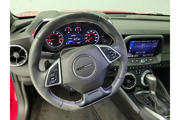 $29998 : Chevrolet Camaro 2021 LT 2dr image 10