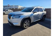 $33955 : Nissan Pathfinder 2023 Plati thumbnail