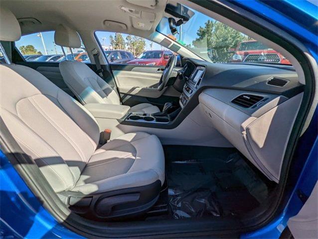 $18795 : 2018 Sonata image 4