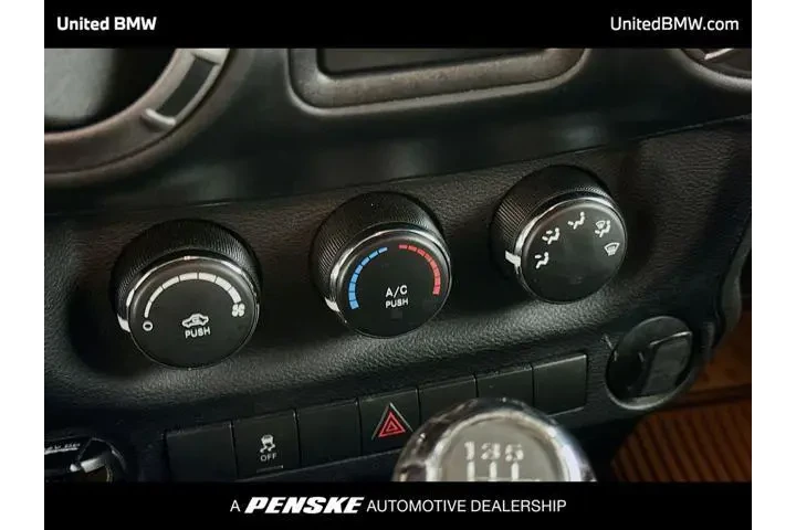 $18495 : Jeep Wrangler 2017 4x4 Sport image 9