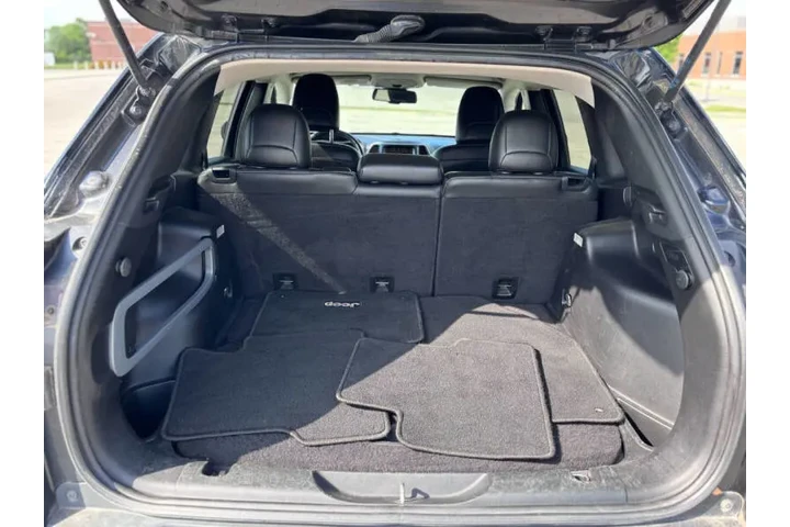 $8999 : 2015 Cherokee Limited image 9