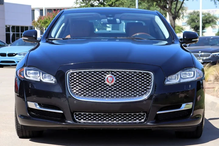 $24995 : 2016 XJ XJL Portfolio image 5