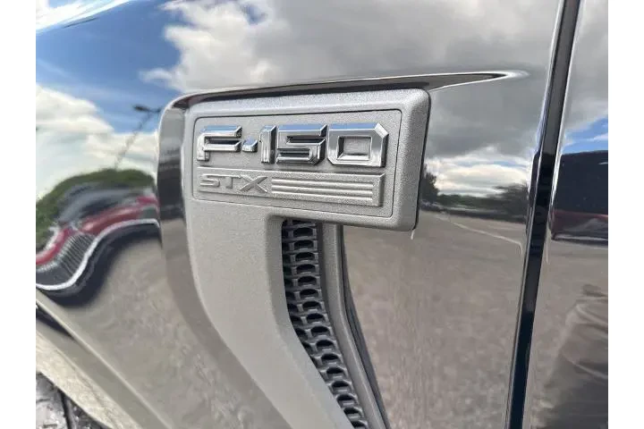 $36735 : Ford F-150 2023 4x4 XL 4dr S image 3