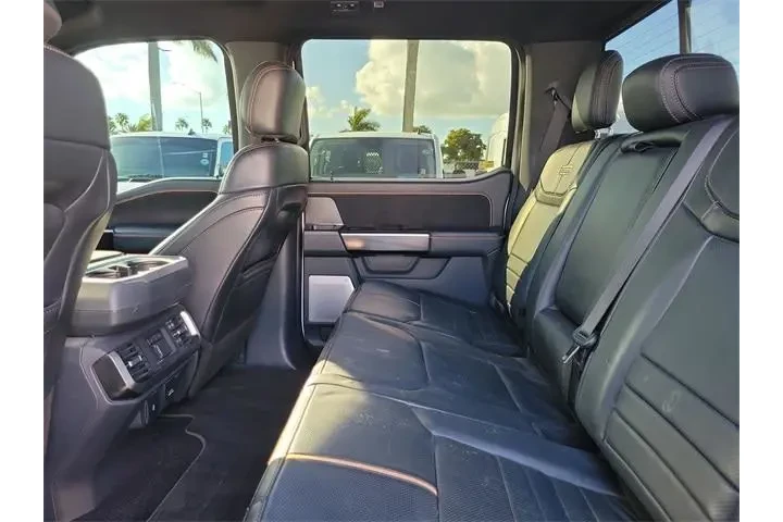 Ford F-150 2022 4x2 XL 4dr S image 9