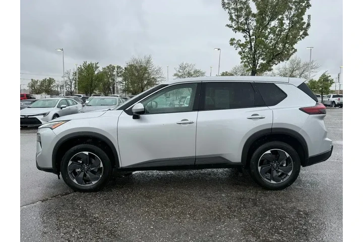 $21899 : Nissan Rogue 2024 AWD SV 4dr image 4