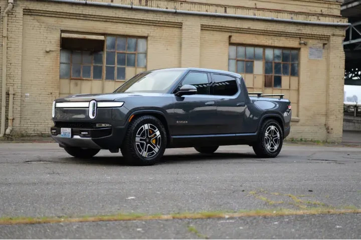 $61988 : 2022 Rivian R1T Launch Edition image 3