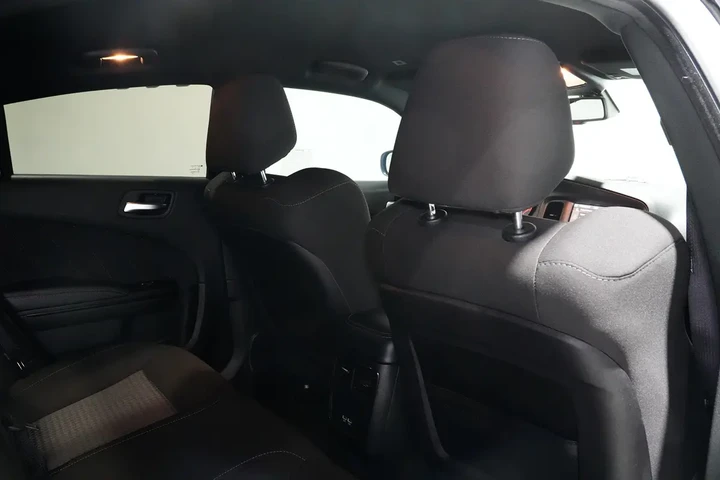 $31288 : 2023 Charger image 9