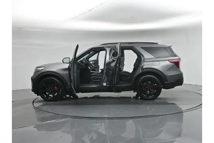 $38610 : Ford Explorer 2023 AWD ST 4d image 7