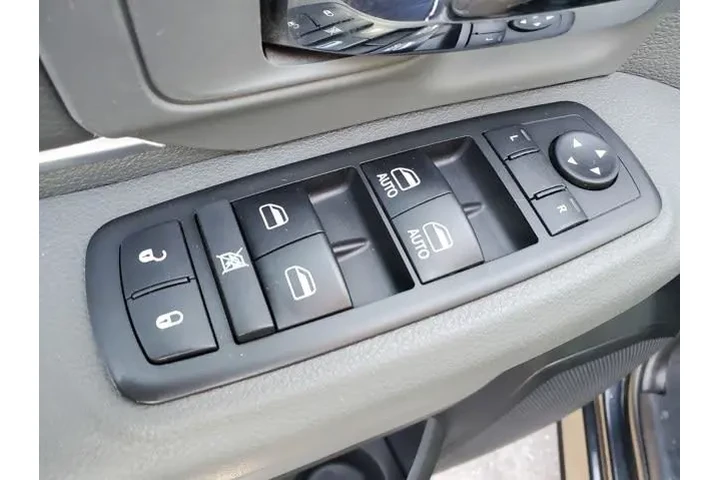 $17500 : Ram 1500 2017 4x4 Big Horn 4 image 8