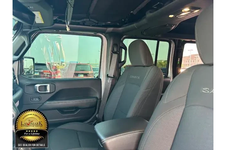 $33995 : Jeep Wrangler Unlimited 2020 image 9