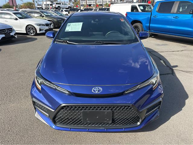 $18477 : 2020 Corolla SE image 3