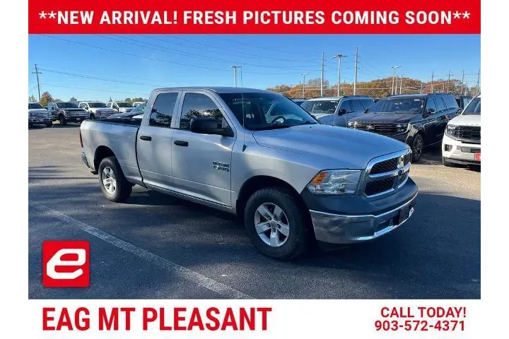 $18990 : Ram 1500 2018 4x2 Express 4d image 1