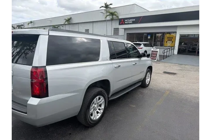 $12989 : Chevrolet Suburban 2018 4x2 image 8
