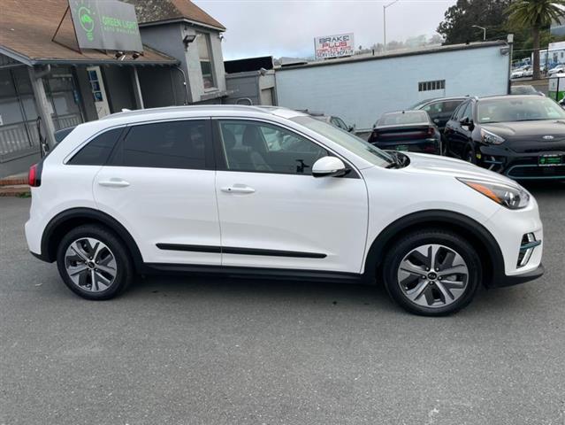 $22800 : Used 2021 Niro EV EX Premium image 4