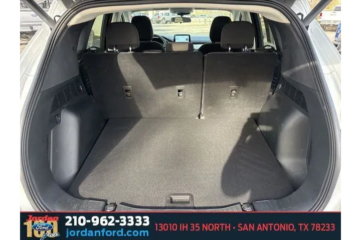 $21832 : Ford Escape 2022 SE 4dr SUV image 9