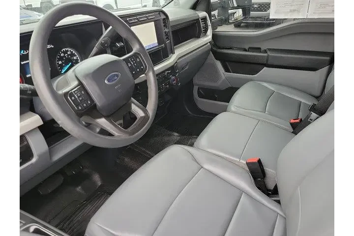 $51750 : Ford F-250 Super Duty 2024 4x image 3