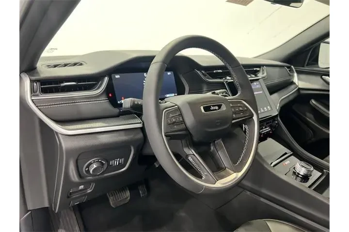 $36390 : Jeep Grand Cherokee L 2025 4 image 9