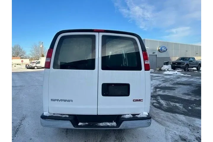 $30795 : GMC Savana 2024 2500 3dr Car image 4