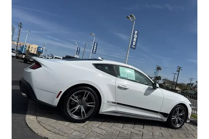 $28888 : Ford Mustang 2024 EcoBoost P image 2