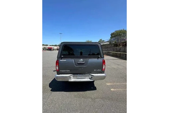 $8995 : Nissan Frontier 2016 4x4 SL image 6