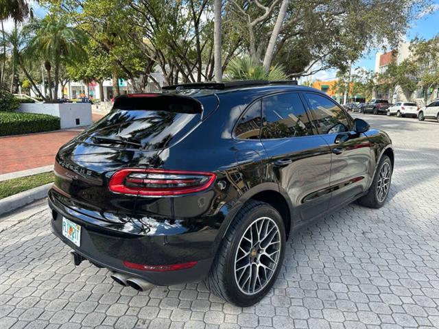 $17995 : 2017 Macan S image 7