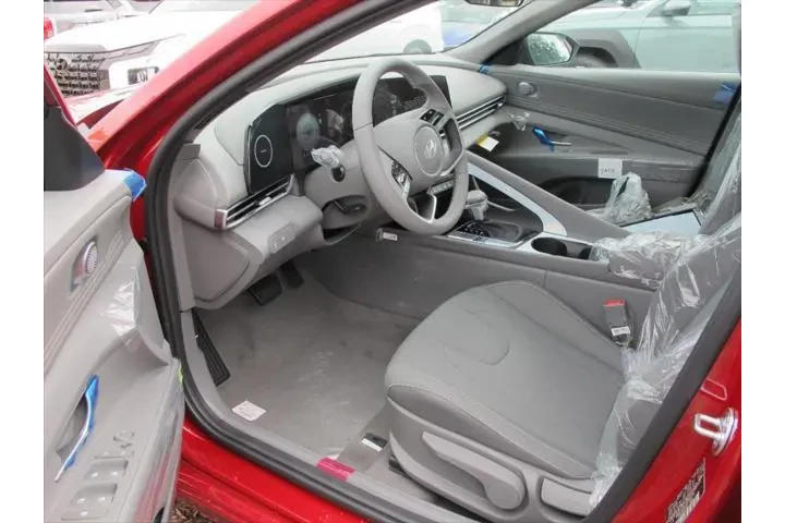 $27490 : Hyundai ELANTRA 2025 SEL Con image 3