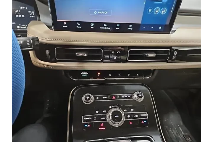 $28275 : Lincoln Nautilus 2021 AWD St image 5